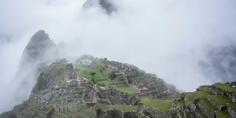 光伏农业大棚：太阳能与清洁技术驱动的立体化农业革命